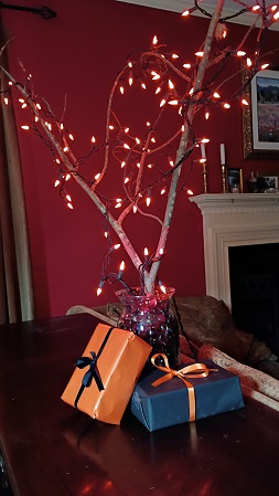 An homemade spooky tree